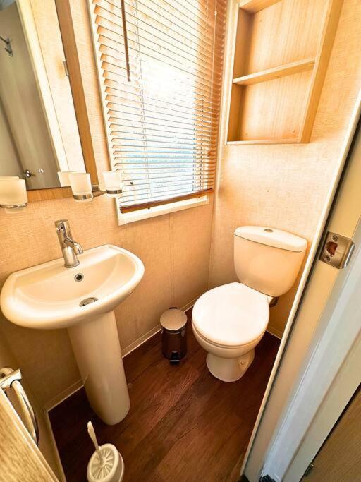 Beautiful Newly Decorated Cabin Holiday home Northampton
