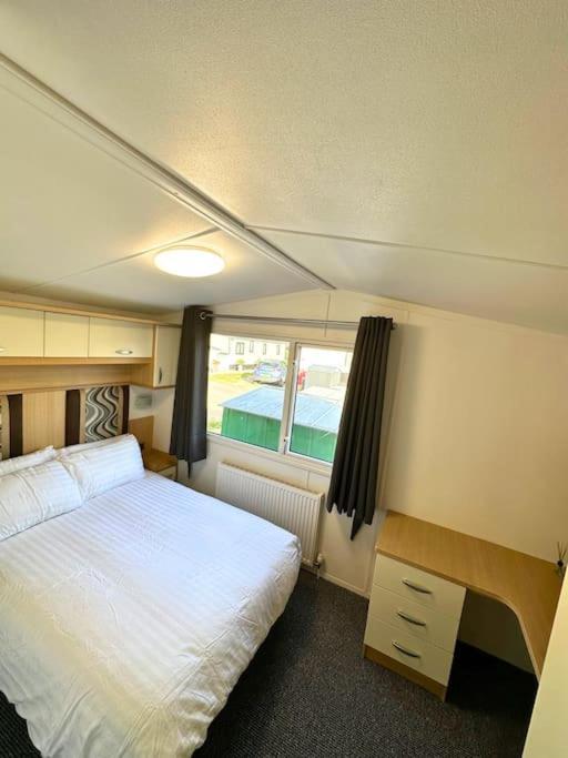 Beautiful Newly Decorated Cabin Northampton